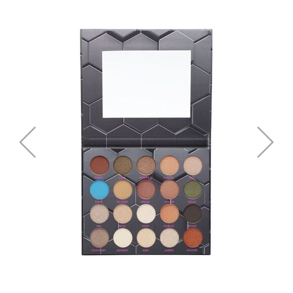 BEEBEAUTY LONDON | Barbarella Eyeshadow Palette - Picture 2 of 3